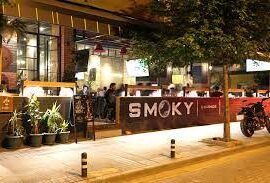 Smoky Lounge